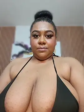 Snapshot of BiancaFollerach chatting on 06-16-26, 11:35 BiancaFollerach online show from 06-16-26, 11:35