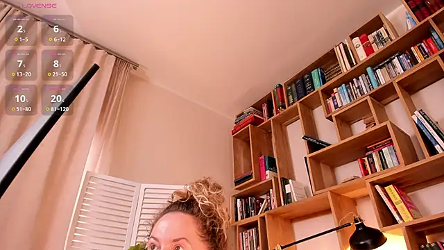 Amber Foks online show from 05-09-26, 09:47