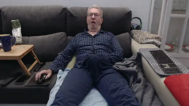 Nudelschwanz online show from 03-04-26, 06:41