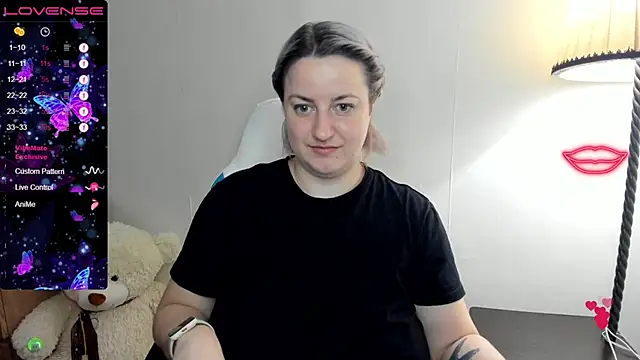Snapshot of Christen_John_lover chatting on 02-21-25, 08:27 Christen John lover online show from 02-21-25, 08:27