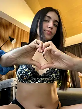 DaphneUwu online show from 01-08-26, 12:24