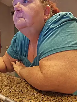 Snapshot of Hornybbw1978 chatting on 06-19-26, 05:56 Hornybbw1978 online show from 06-19-26, 05:56