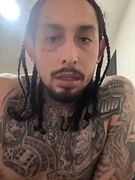 Snapshot of Longmoney444 chatting on 04-13-26, 12:16 Longmoney444 online show from 04-13-26, 12:16