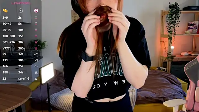 Sofy Benson online show from 02-15-26, 01:09