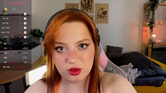 Snapshot of Sofy_Benson chatting on 06-11-26, 02:15 Sofy Benson online show from 06-11-26, 02:15