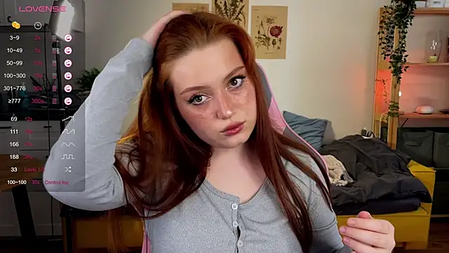 Snapshot of Sofy_Benson chatting on 07-15-26, 01:16 Sofy Benson online show from 07-15-26, 01:16