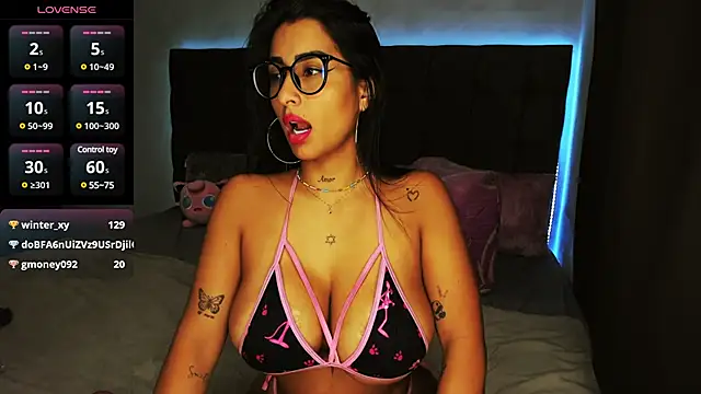 lovely violet13 online show from 03-15-25, 05:04