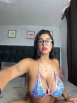 lovely violet13 online show from 10-17-25, 08:33