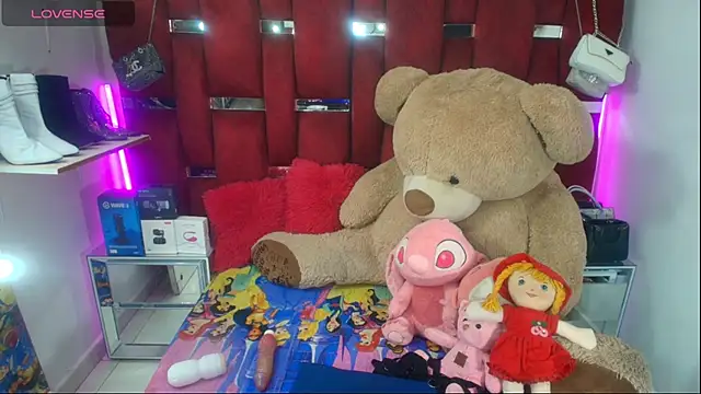 Ginna doll online show from 05-16-26, 06:28