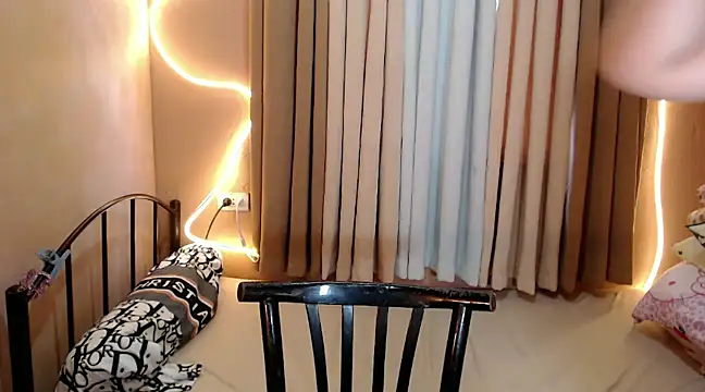 Itsme claire online show from 01-27-25, 03:04