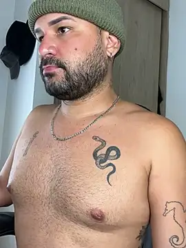 Snapshot of nicolas_cox chatting on 01-30-25, 02:06 nicolas cox online show from 01-30-25, 02:06