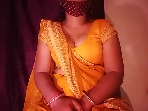 Snapshot of YUKTAPOWER chatting on 03-15-25, 07:59 YUKTAPOWER online show from 03-15-25, 07:59