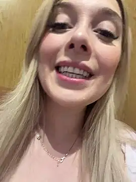 CherryAuroraa online show from 03-05-26, 01:07