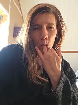 Lina lou4 online show from 12-16-25, 09:47