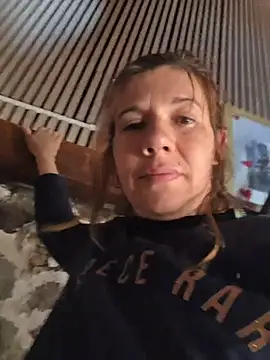 Lina lou4 online show from 04-05-26, 11:51