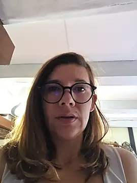 Lina lou4 online show from 04-15-26, 07:26