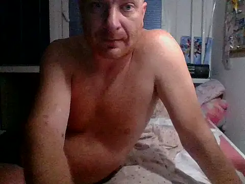 82liska online show from 10-26-25, 01:44