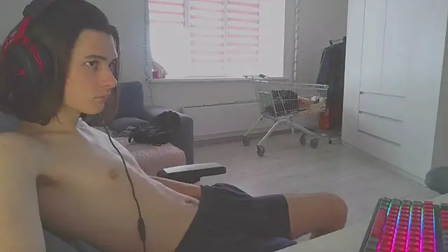 CandyChell online show from 12-12-24, 09:19