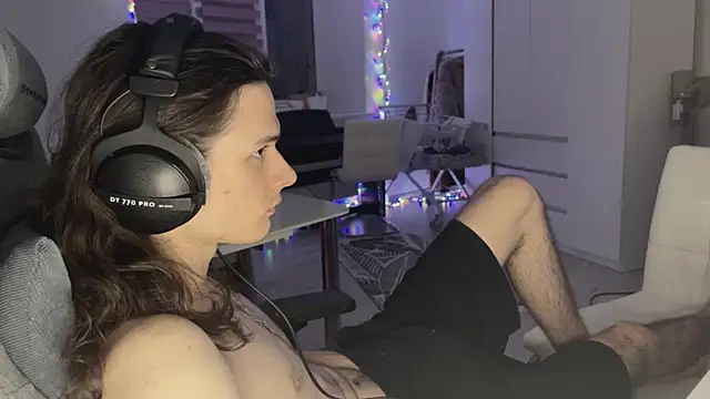 CandyChell online show from 02-06-26, 06:22