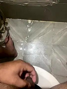 Rahuldhe22 online show from 09-17-25, 08:21