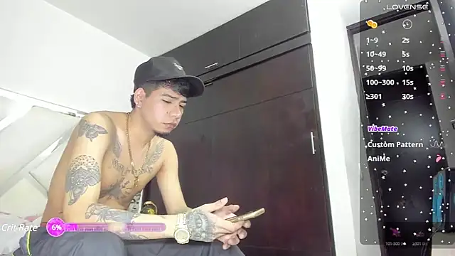 Snapshot of zack_isaac777 chatting on 12-21-24, 05:25 zack isaac777 online show from 12-21-24, 05:25