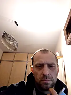 Snapshot of Roman0798 chatting on 12-20-25, 05:09 Roman0798 online show from 12-20-25, 05:09