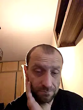 Snapshot of Roman0798 chatting on 12-21-25, 07:15 Roman0798 online show from 12-21-25, 07:15