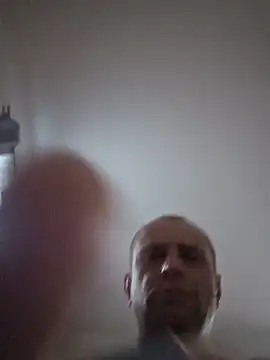 Snapshot of Roman0798 chatting on 05-14-26, 03:57 Roman0798 online show from 05-14-26, 03:57