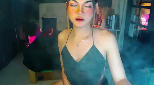 Snapshot of StellaSaucyCum chatting on 12-15-24, 01:11 StellaSaucyCum online show from 12-15-24, 01:11