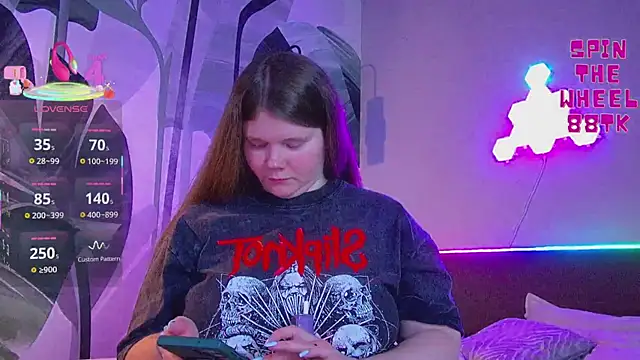 Snapshot of RubyValen chatting on 01-19-26, 01:20 RubyValen online show from 01-19-26, 01:20