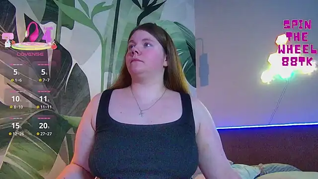 Snapshot of RubyValen chatting on 02-05-26, 01:10 RubyValen online show from 02-05-26, 01:10