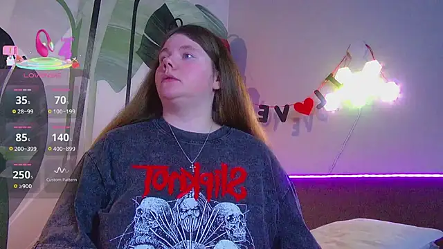 Snapshot of RubyValen chatting on 02-22-26, 01:29 RubyValen online show from 02-22-26, 01:29