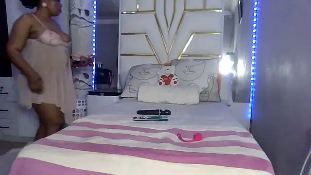 SexyyNana online show from 10-30-25, 09:37