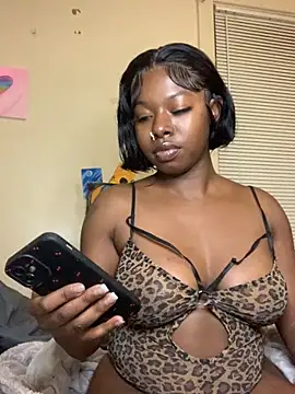 Snapshot of TinyBlazian901 chatting on 09-16-25, 03:29 TinyBlazian901 online show from 09-16-25, 03:29