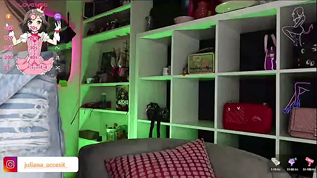 Snapshot of caroline_cossei chatting on 02-19-25, 10:09 caroline cossei online show from 02-19-25, 10:09