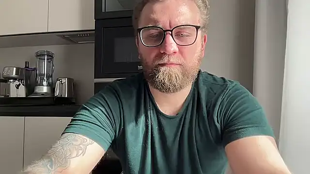 Bear bear  online show from 04-06-26, 07:53