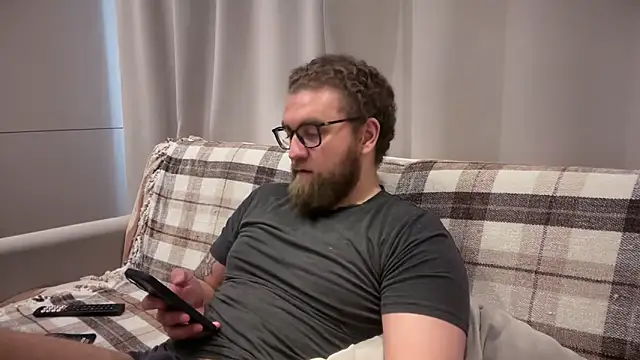 Bear bear  online show from 05-19-26, 07:58