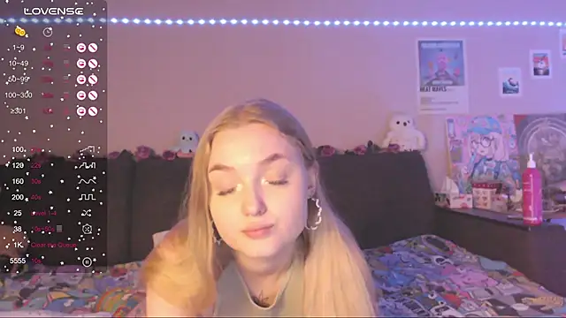 MiaMiaMeow online show from 01-10-25, 07:54