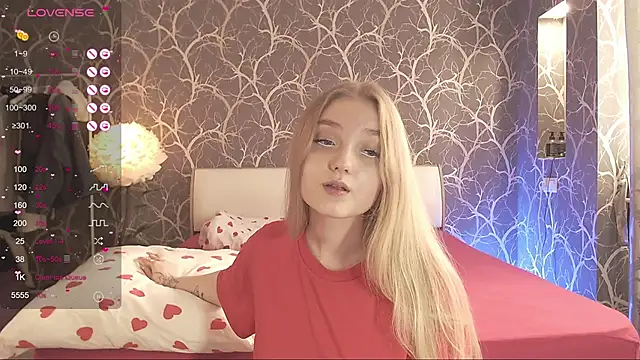 MiaMiaMeow online show from 09-14-25, 01:10