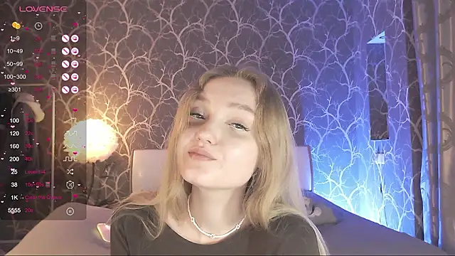 MiaMiaMeow online show from 03-25-26, 06:25