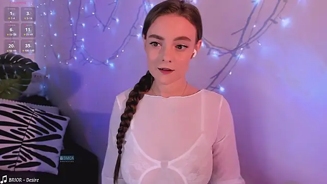 xwiuiwx online show from 10-08-25, 12:14