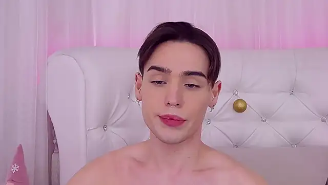 Snapshot of RobbyCharming chatting on 12-26-24, 04:53 RobbyCharming online show from 12-26-24, 04:53