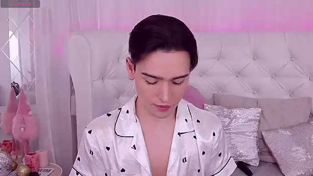 Snapshot of RobbyCharming chatting on 01-03-25, 10:51 RobbyCharming online show from 01-03-25, 10:51