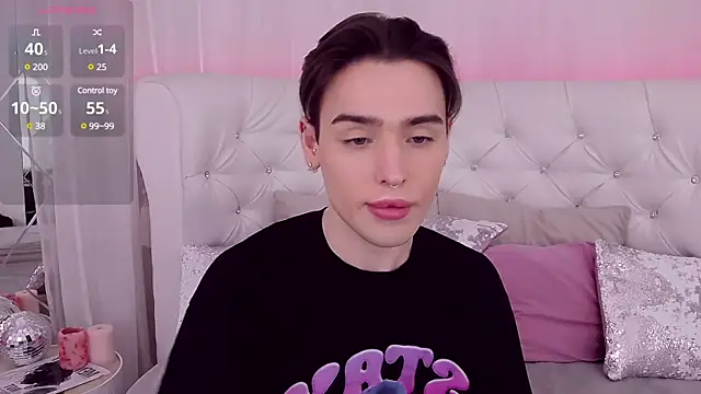 Snapshot of RobbyCharming chatting on 01-15-25, 07:44 RobbyCharming online show from 01-15-25, 07:44