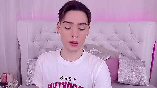 Snapshot of RobbyCharming chatting on 01-20-25, 07:46 RobbyCharming online show from 01-20-25, 07:46