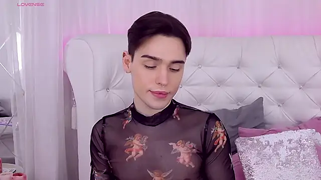 Snapshot of RobbyCharming chatting on 03-17-25, 02:08 RobbyCharming online show from 03-17-25, 02:08