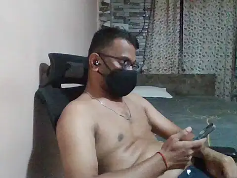 Snapshot of sexx4 chatting on 05-12-26, 09:23 sexx4 online show from 05-12-26, 09:23