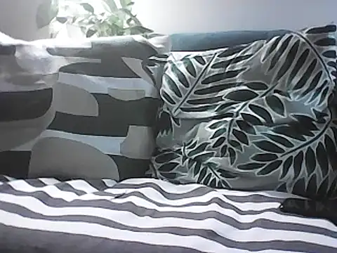 Malcomvs97 online show from 03-10-25, 12:07