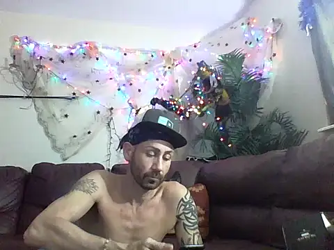 Snapshot of ItalianPapiDripDrip chatting on 12-03-24, 05:12 ItalianPapiDripDrip online show from 12-03-24, 05:12