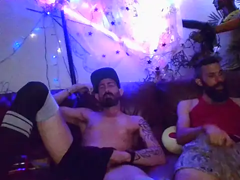 Snapshot of ItalianPapiDripDrip chatting on 02-10-25, 12:08 ItalianPapiDripDrip online show from 02-10-25, 12:08